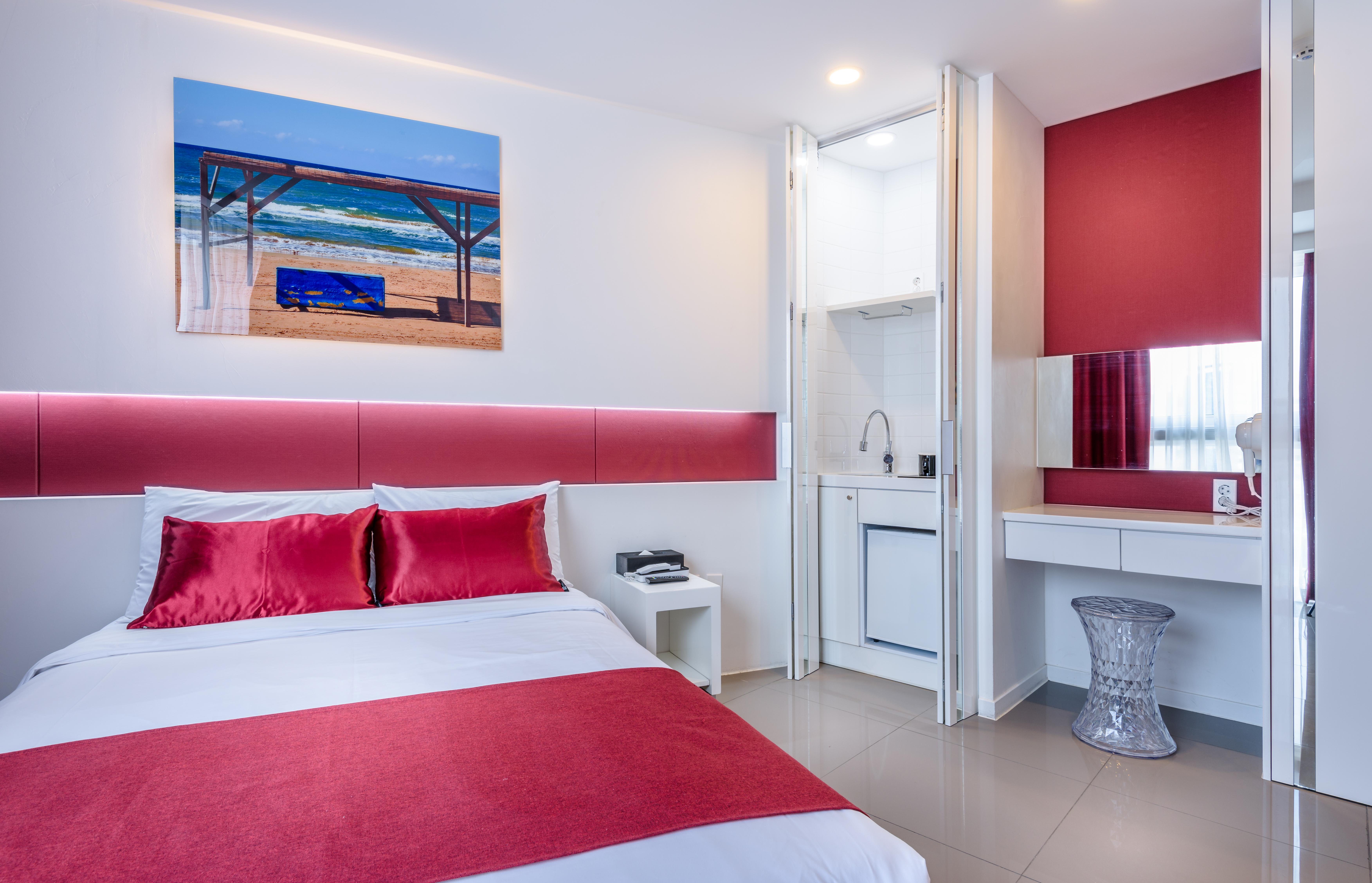 Aimi Jeju Beach Hotel Exterior photo