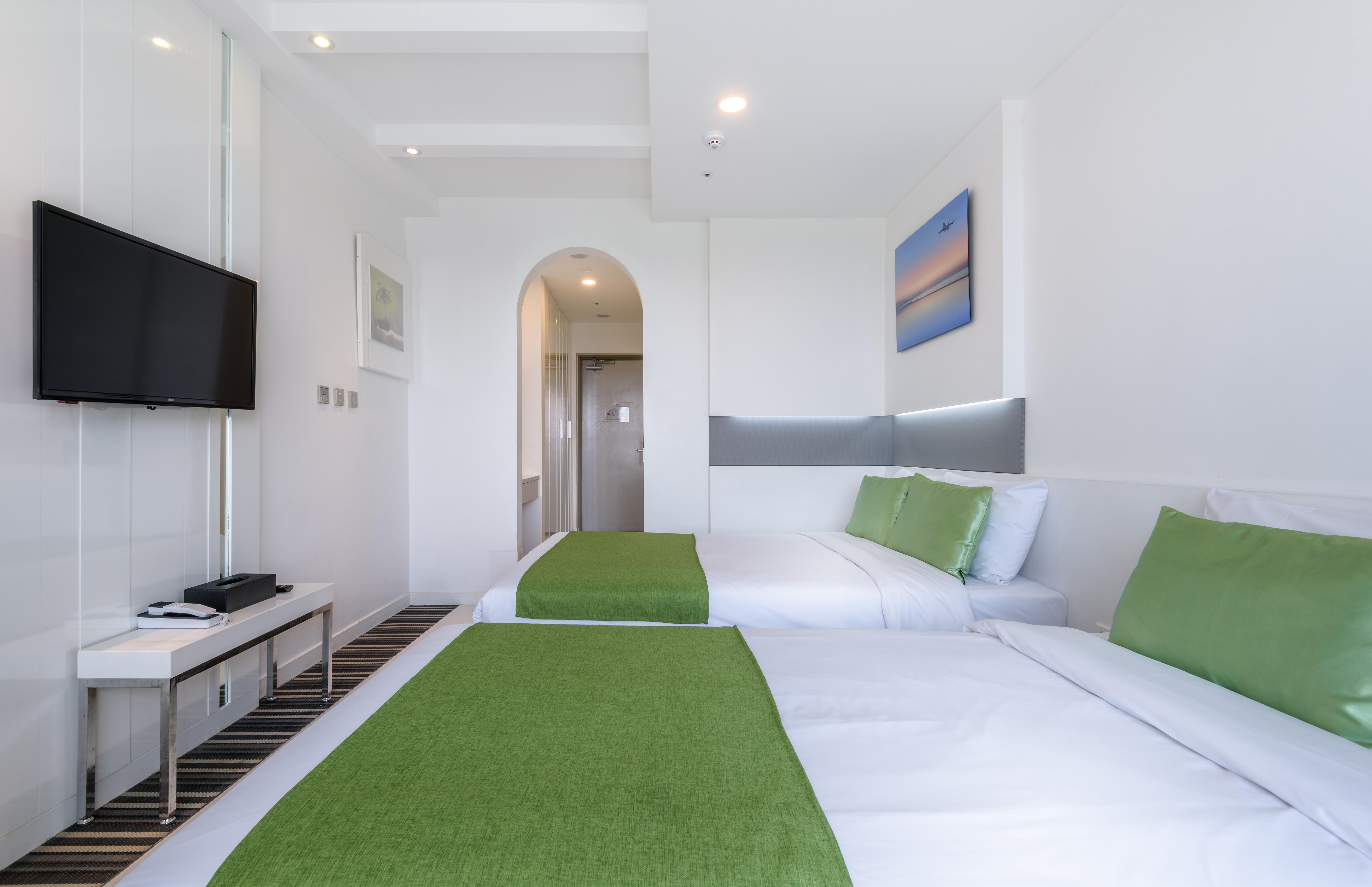 Aimi Jeju Beach Hotel Exterior photo